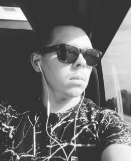 Артём Кузнецов